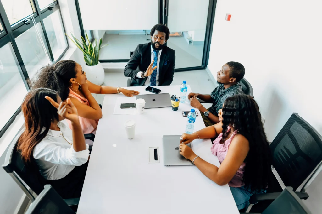 How to Articulate Thoughts Clearly in a Meeting